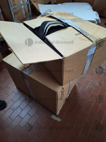 56#9770 Filati, bottoni, nastri in vendita - foto 3