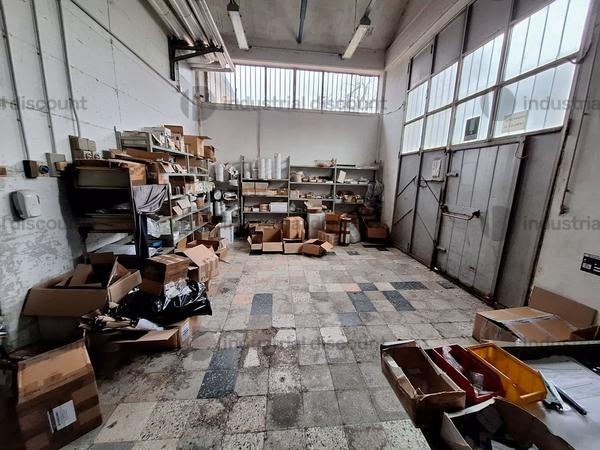 56#9770 Filati, bottoni, nastri in vendita - foto 6