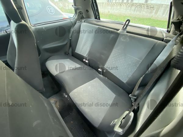 8#9773 Autovettura Fiat Punto in vendita - foto 3