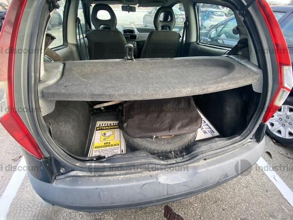 8#9773 Autovettura Fiat Punto in vendita - foto 7