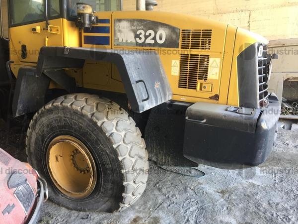 1#9780 Invito ad offrire pala gommata Daewoo e Komatsu in vendita - foto 2