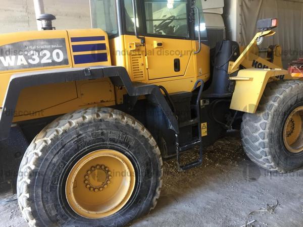 1#9780 Invito ad offrire pala gommata Daewoo e Komatsu in vendita - foto 4