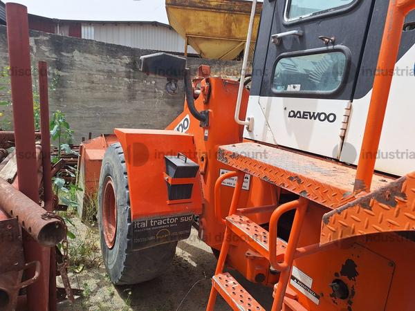 1#97800 Pala gommata Daewoo e Komatsu in vendita - foto 13