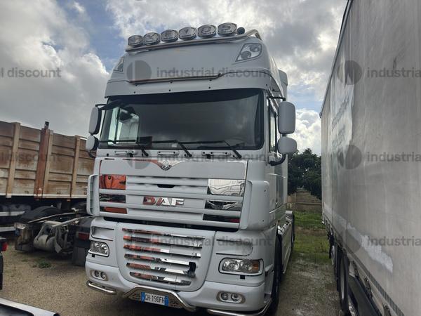 13#9792 Trattore stradale DAF in vendita - foto 2