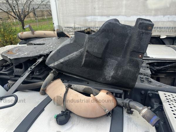 13#9792 Trattore stradale DAF in vendita - foto 7