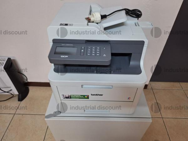 2#9795 Arredamento e macchine elettroniche da ufficio in vendita - foto 27
