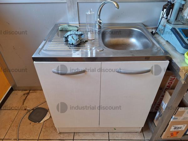 35#9795 Arredamento  ufficio e strumenti di laboratorio in vendita - foto 3