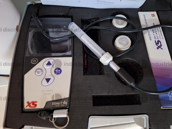 35#9795 Arredamento  ufficio e strumenti di laboratorio in vendita - foto 22