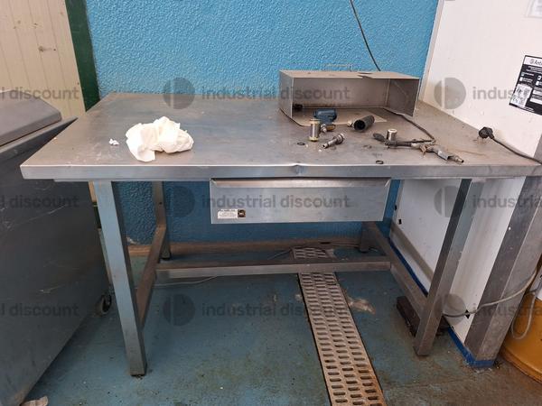 52#9795 Piccoli machinari, scaffalature e mobilio. in vendita - foto 6