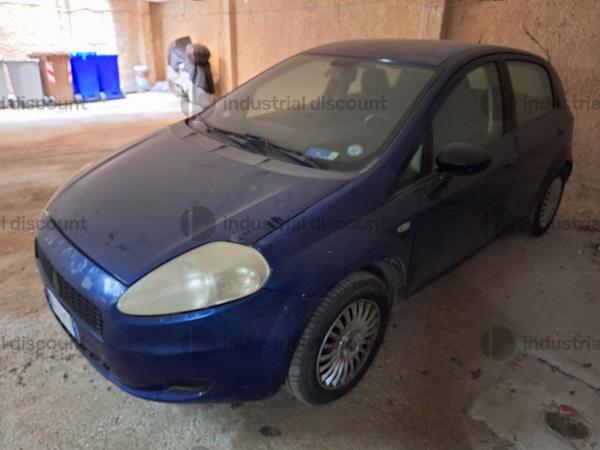 1#9796 Autovettura Fiat Punto in vendita - foto 1