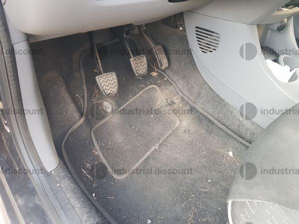 1#9799 Autovettura Peugeot 107 in vendita - foto 10