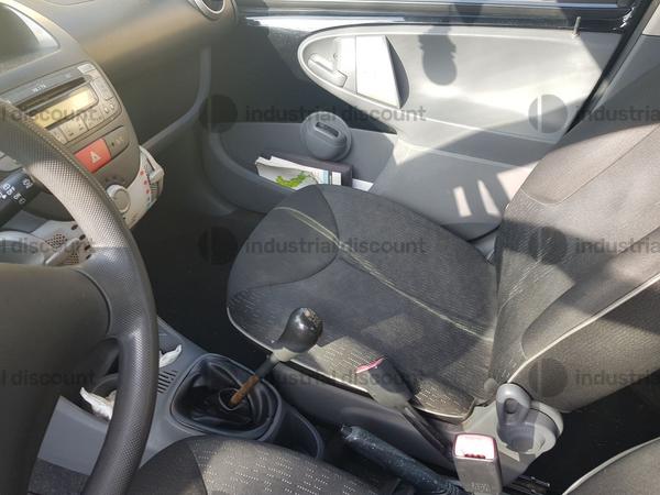 1#9799 Autovettura Peugeot 107 in vendita - foto 12
