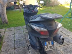 Scooter Honda Sw-T400, - Lotto 1 (Asta 9802)