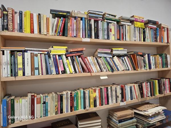 1#9803 Stock di libri usati di varia tipologia in vendita - foto 3