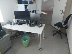 Arredo e macchine elettroniche da ufficio - Lotto 20 (Asta 9805)