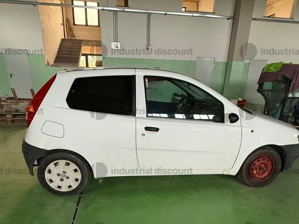 20#9806 Autocarro Fiat Punto in vendita - foto 1