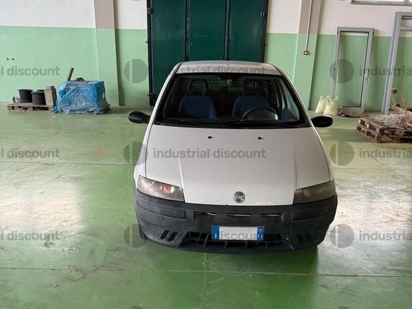 20#9806 Autocarro Fiat Punto in vendita - foto 3