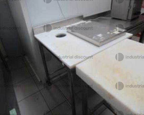 18#9809 Scaffalatura in laminato e banchi in vendita - foto 4