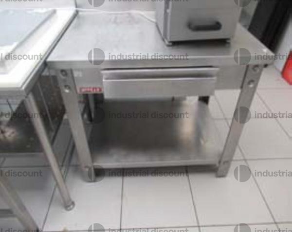 19#9809 Banco in acciaio, sedie, tavolo e carrello in vendita - foto 1