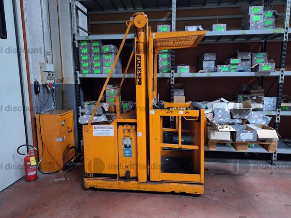 1#9818 Macchinari e attrezzature per lavorazioni metalliche e carrelli elevatori in vendita - foto 9