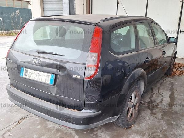 204#9818 Autovettura Ford Focus in vendita - foto 3