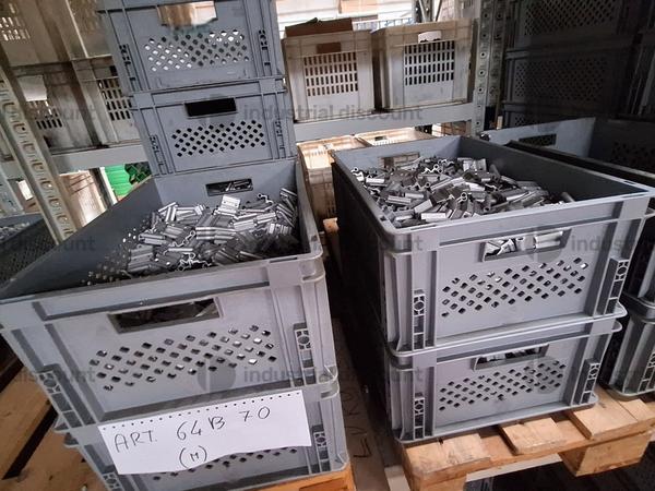 205#9818 Giacenze di magazzino e scaffalature in vendita - foto 43