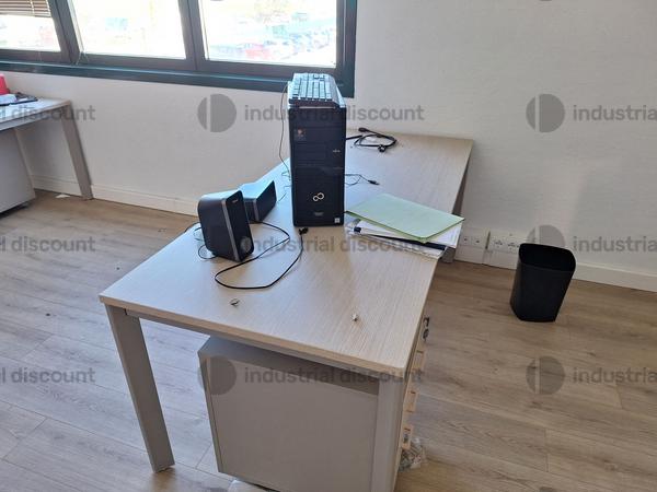 1#9823 Arredi e attrezzature elettroniche da ufficio e scaffalature in vendita - foto 2