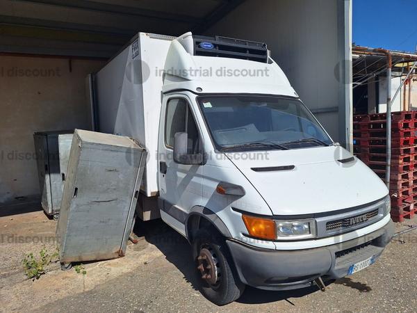 103#9825 Autocarro Iveco in vendita - foto 3