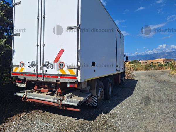 104#9825 Autocarro Iveco in vendita - foto 4