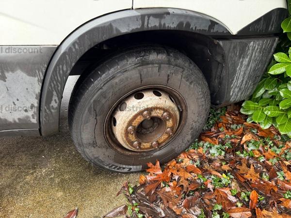 9#9826 Autocarro Iveco Daily in vendita - foto 4