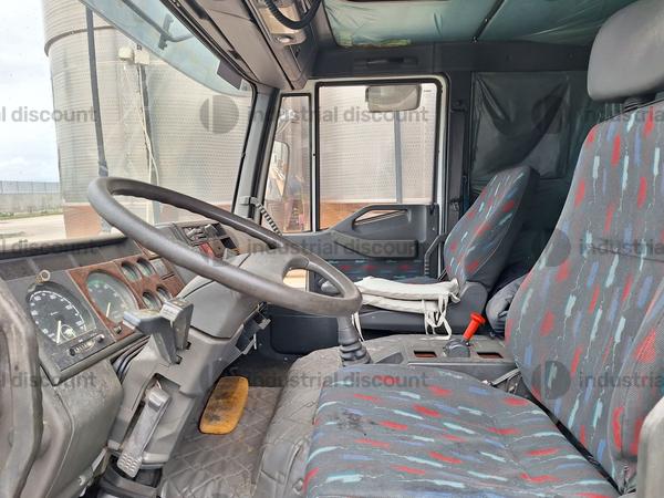 1#9829 Autocarro Iveco 120E18 in vendita - foto 2
