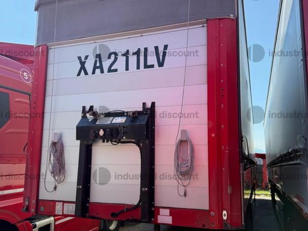 Rimorchi e semirimorchi in vendita