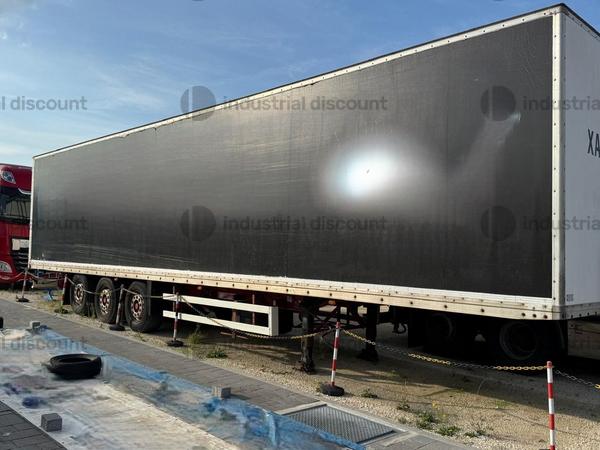 Rimorchi e semirimorchi in vendita