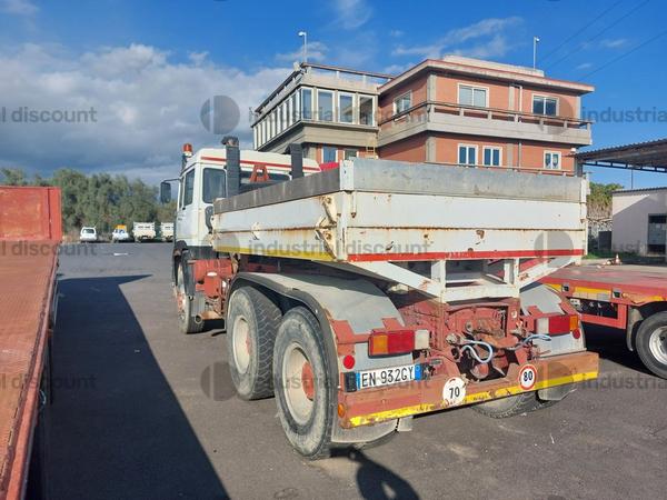 12#9846 Trattore stradale Iveco in vendita - foto 2