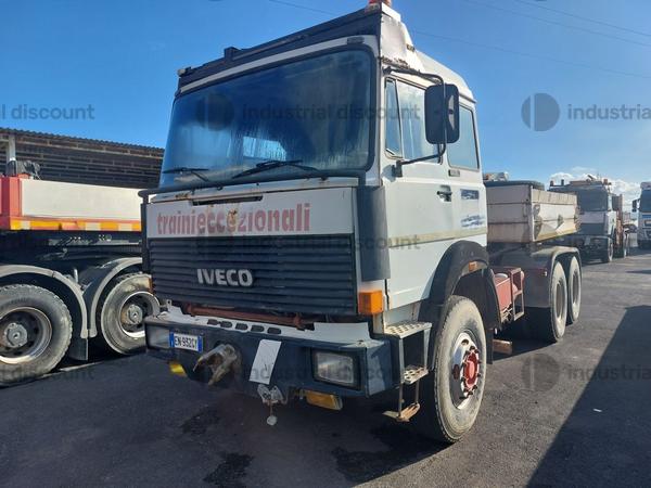 12#9846 Trattore stradale Iveco in vendita - foto 5