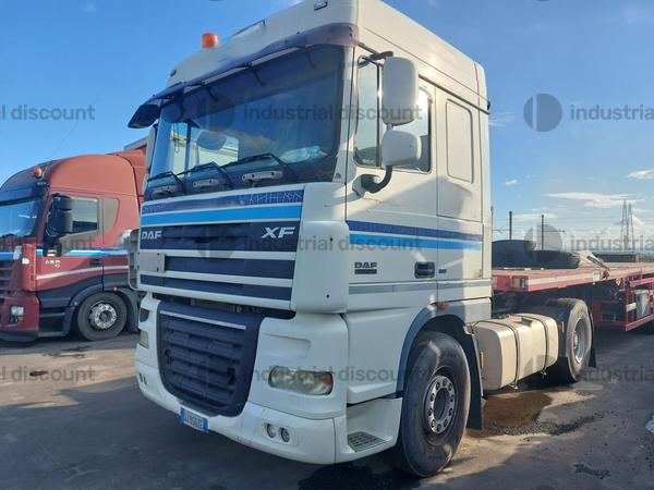 7#9846 Trattore stradale DAF in vendita - foto 1