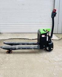 FREUTEK NNT0019 Transpallet elettrico 1500 kg - 115mm - Lotto 13 (Asta 9851)