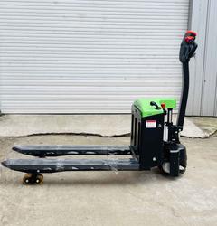 FREUTEK NNT0019 Transpallet elettrico 1500 kg - 115mm - Lotto 30 (Asta 9851)