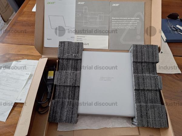 10#9860 PC portatile e cellulari in vendita - foto 3