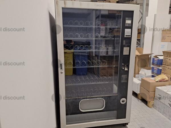 12#9860 Distributore automatico per bevande in vendita - foto 1