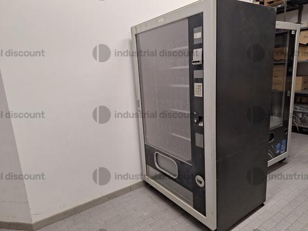 12#9860 Distributore automatico per bevande in vendita - foto 3