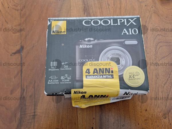 7#9860 PC Desktop LG e fotocamera Nikon in vendita - foto 1