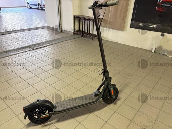 Ricambi per veicoli in vendita