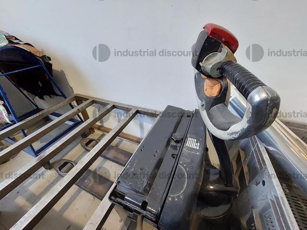 13#9875 Lavapavimenti, Spazzatrice,Transpallet elettrico in vendita - foto 7