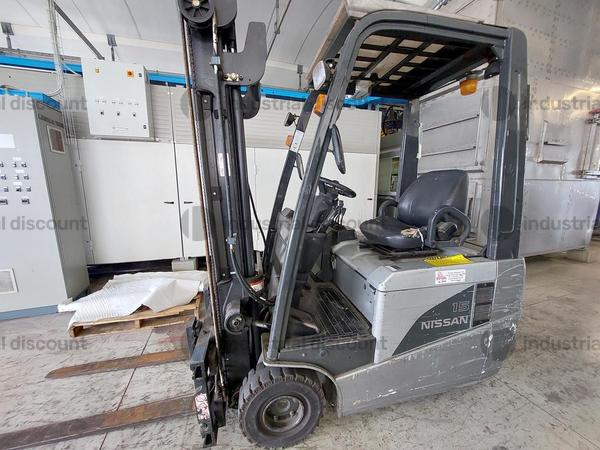21#9875 Carrello sollevatore Nissan in vendita - foto 1