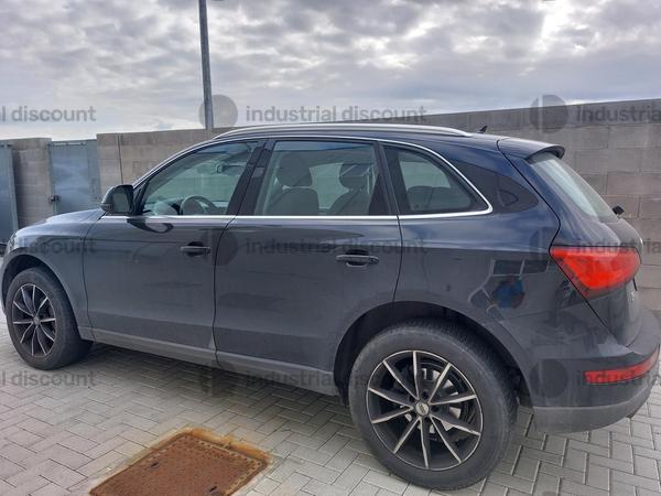 29#9875 Autovettura Audi Q5 in vendita - foto 2