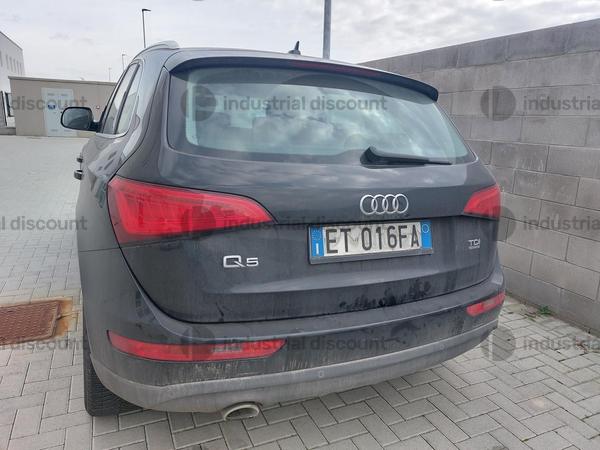 29#9875 Autovettura Audi Q5 in vendita - foto 3