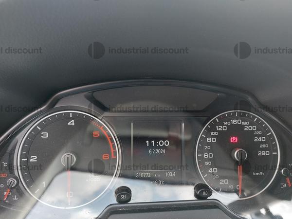 29#9875 Autovettura Audi Q5 in vendita - foto 5