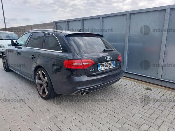 30#9875 Autovettura Audi A4 in vendita - foto 3
