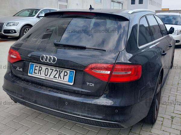 30#9875 Autovettura Audi A4 in vendita - foto 4